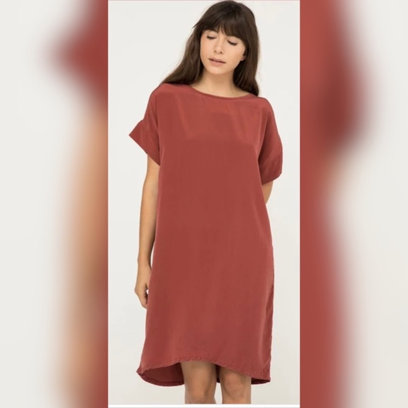 Elizabeth Suzann Georgia Dress - Nude Silk Crepe - Picture 7 of 10